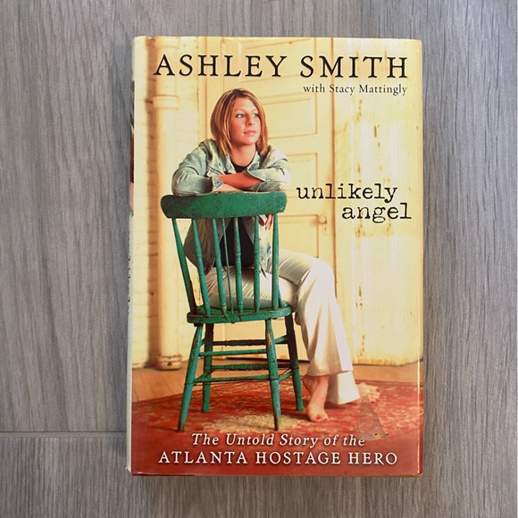 Book Bundle - Picture 8 of 13